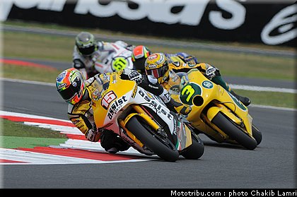 moto2_037_angleterre_silverstone_2011.jpg