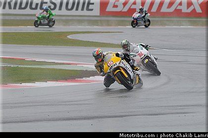 moto2_058_angleterre_silverstone_2011.jpg
