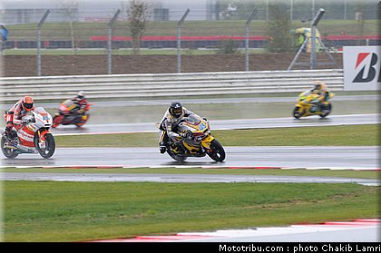 moto2_063_angleterre_silverstone_2011.jpg