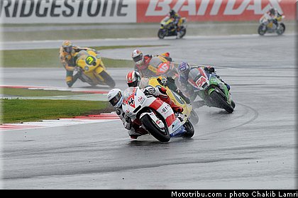 moto2_066_angleterre_silverstone_2011.jpg