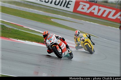 moto2_075_angleterre_silverstone_2011.jpg