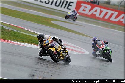 moto2_076_angleterre_silverstone_2011.jpg
