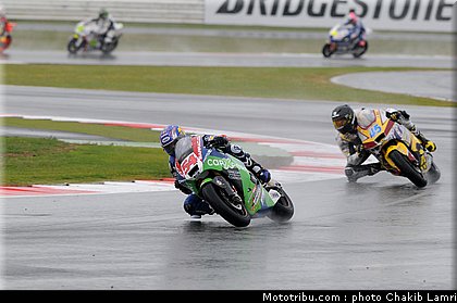 moto2_084_angleterre_silverstone_2011.jpg