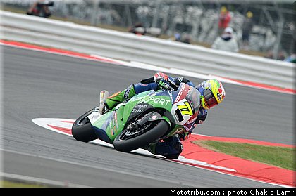 moto2_aegerter_04_angleterre_silverstone_2011.jpg