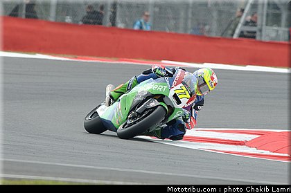 moto2_aegerter_07_angleterre_silverstone_2011.jpg