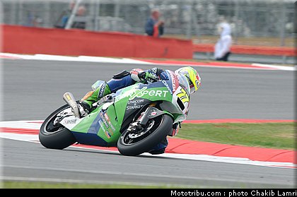 moto2_aegerter_08_angleterre_silverstone_2011.jpg