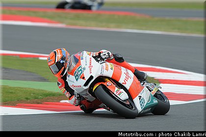 moto2_bradl_8_angleterre_silverstone_2011.jpg