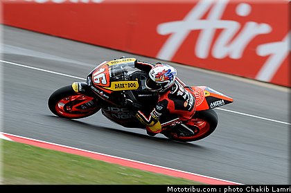 moto2_cluzel_03_angleterre_silverstone_2011.jpg