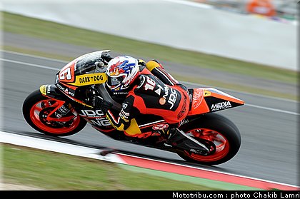 moto2_cluzel_04_angleterre_silverstone_2011.jpg
