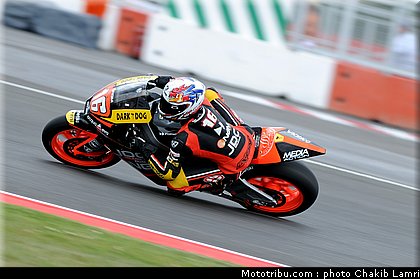 moto2_cluzel_05_angleterre_silverstone_2011.jpg