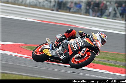 moto2_cluzel_08_angleterre_silverstone_2011.jpg