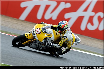 moto2_deangelis_3_angleterre_silverstone_2011.jpg