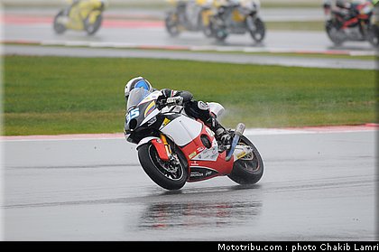 moto2_derosa_7_angleterre_silverstone_2011.jpg