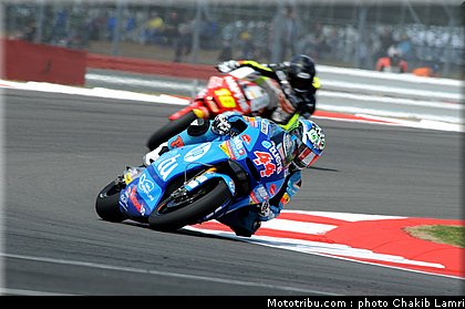 moto2_espargaro_p_4_angleterre_silverstone_2011.jpg