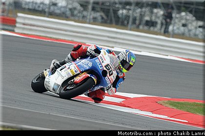 moto2_hernandez_y_2_angleterre_silverstone_2011.jpg