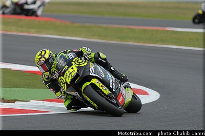 moto2_iannone_11_angleterre_silverstone_2011.jpg
