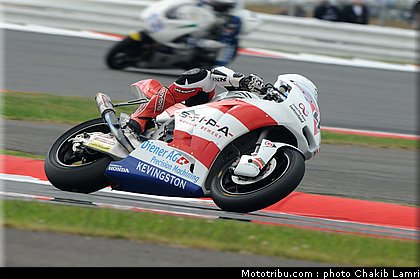 moto2_krummenacher_3_angleterre_silverstone_2011.jpg