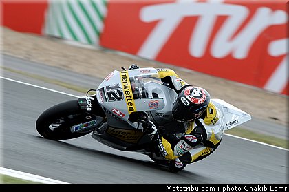 moto2_luthi_2_angleterre_silverstone_2011.jpg