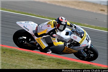 moto2_luthi_4_angleterre_silverstone_2011.jpg
