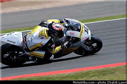 moto2_luthi_5_angleterre_silverstone_2011.jpg