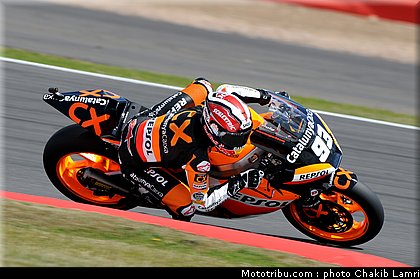 moto2_marquez_09_angleterre_silverstone_2011.jpg