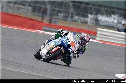 moto2_noyes_05_angleterre_silverstone_2011.jpg