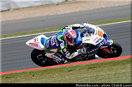 moto2_noyes_10_angleterre_silverstone_2011.jpg