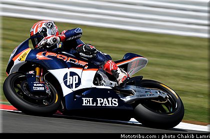 moto2_pons_6_angleterre_silverstone_2011.jpg