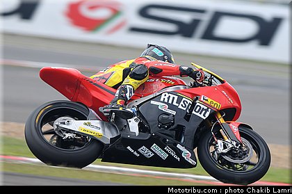 moto2_simeon_1_angleterre_silverstone_2011.jpg