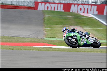 moto2_sofuoglu_10_angleterre_silverstone_2011.jpg