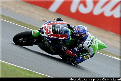 moto2_sofuoglu_3_angleterre_silverstone_2011.jpg