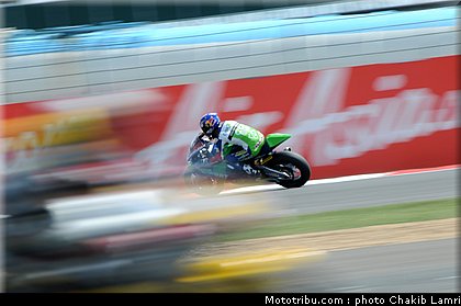 moto2_sofuoglu_6_angleterre_silverstone_2011.jpg