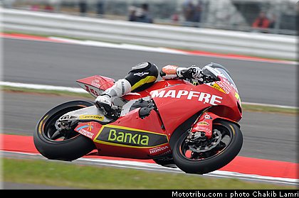 moto2_torres_3_angleterre_silverstone_2011.jpg