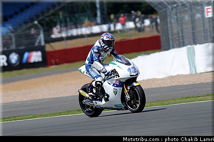moto2_west_6_angleterre_silverstone_2011.jpg