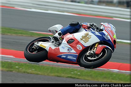 moto2_wilairot_5_angleterre_silverstone_2011.jpg