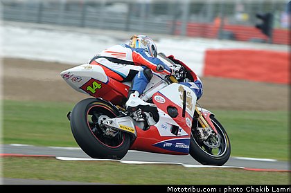 moto2_wilairot_6_angleterre_silverstone_2011.jpg