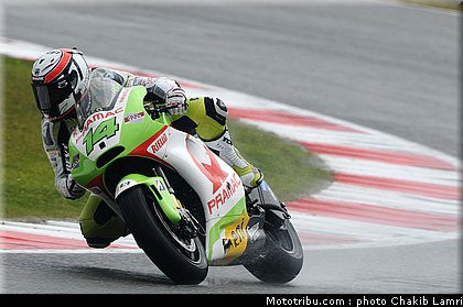 motogp_de_puniet_07_angleterre_silverstone_2011.jpg