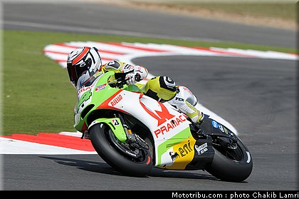 motogp_de_puniet_13_angleterre_silverstone_2011.jpg