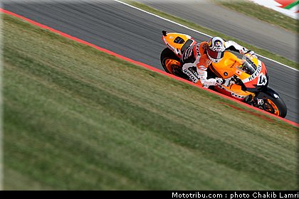 motogp_dovizioso_03_angleterre_silverstone_2011.jpg