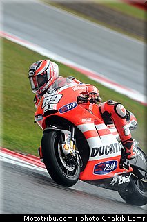 motogp_hayden_08_angleterre_silverstone_2011.jpg