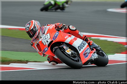 motogp_hayden_13_angleterre_silverstone_2011.jpg