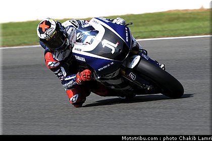motogp_lorenzo_14_angleterre_silverstone_2011.jpg