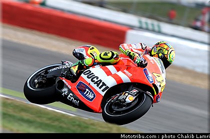 motogp_rossi_04_angleterre_silverstone_2011.jpg