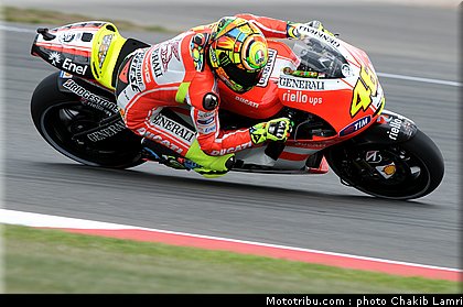 motogp_rossi_09_angleterre_silverstone_2011.jpg