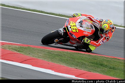 motogp_rossi_10_angleterre_silverstone_2011.jpg