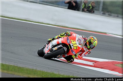 motogp_rossi_12_angleterre_silverstone_2011.jpg