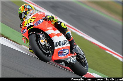 motogp_rossi_23_angleterre_silverstone_2011.jpg