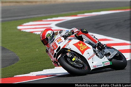 motogp_simoncelli_11_angleterre_silverstone_2011.jpg