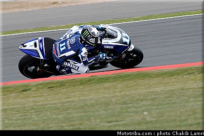 motogp_spies_01_angleterre_silverstone_2011.jpg