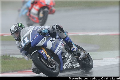 motogp_spies_02_angleterre_silverstone_2011.jpg